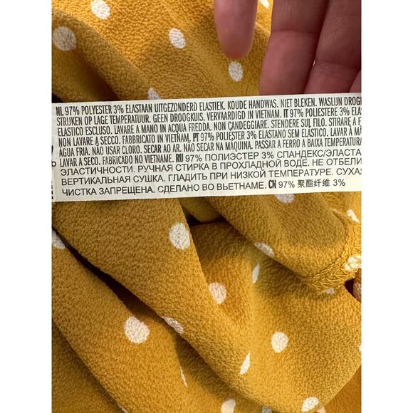 Forever 21 yellow white polka dots off shoulder mini dress size Small - Picture 4 of 12